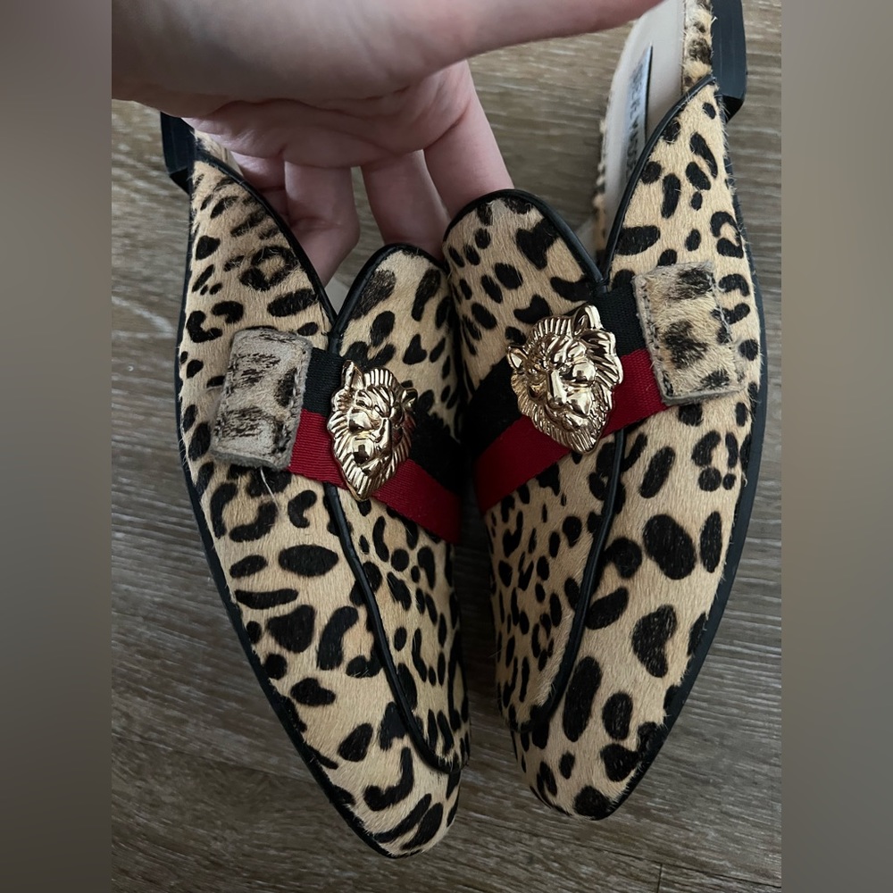 Steve Madden Leopard Print Mules with Red & Black Straps - Picture 3 of 5
